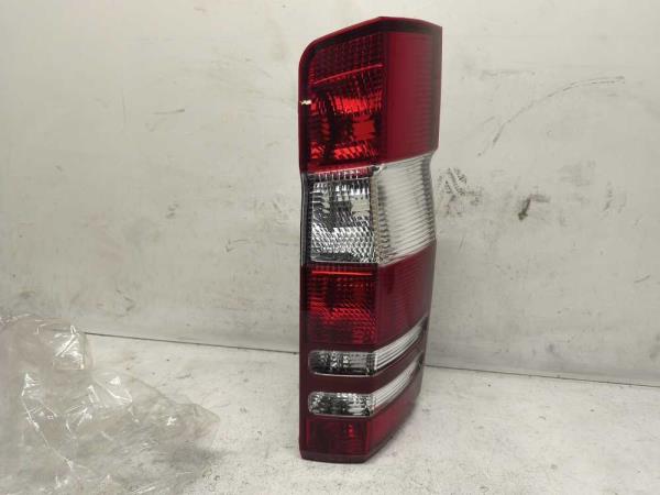 FEU ARRIERE DROIT MERCEDES SPRINTER 2006-2018 - Vue 1